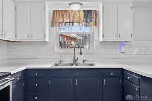 6922 Morley Ln, Dayton, OH 45424 - Photo 19