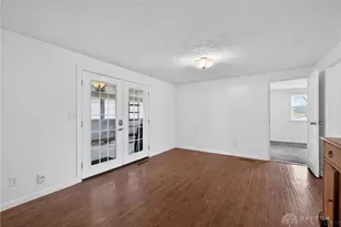 6922 Morley Ln, Dayton, OH 45424 - Photo 17