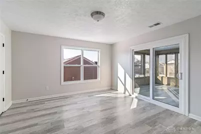 8041 Bushclover Drive, Tipp City, OH 45371 - Photo 17