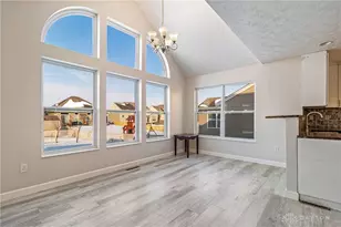 8041 Bushclover Dr, Tipp City, OH 45371 - Photo 9