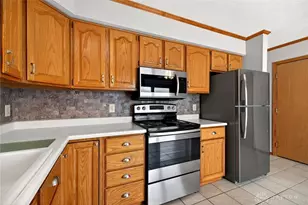 21 Dorchester Dr, Dayton, OH 45415 - Photo 11