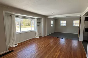 3320 Valleywood Dr, Dayton, OH 45429 - Photo 13