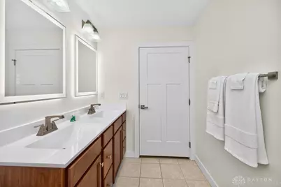 5667 Woodcreek Drive, Middletown, OH 45042 - Photo 29