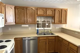 4051 Twin Lakes Cir, Englewood, OH 45315 - Photo 21