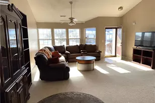 4051 Twin Lakes Cir, Englewood, OH 45315 - Photo 9