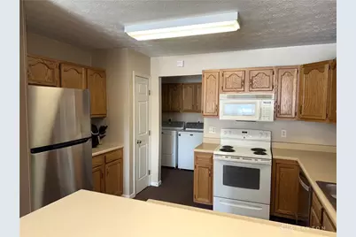 4051 Twin Lakes Circle, Englewood, OH 45315 - Photo 21