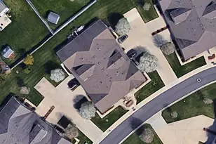 4051 Twin Lakes Cir, Englewood, OH 45315 - Photo 5