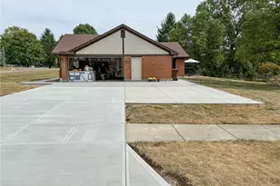 3009 Highlander Dr, Beavercreek, OH 45432 - Photo 9