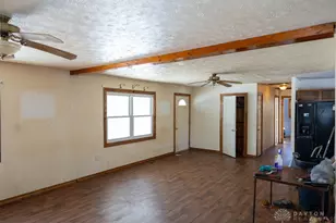 1122 Chalet Ave, New Carlisle, OH 45344 - Photo 5