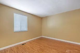 4913 Foxdale Dr, Kettering, OH 45429 - Photo 9