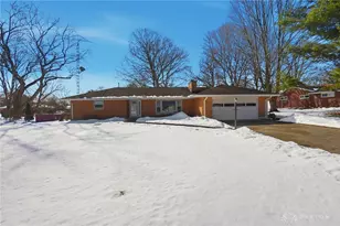 1040 Grove Hill Dr, Beavercreek, OH 45434 - Photo 3