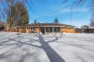 1040 Grove Hill Dr, Beavercreek, OH 45434 - Photo 29