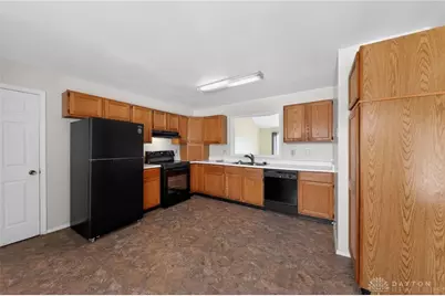 6800 Deer Bluff Drive, Dayton, OH 45424 - Photo 13