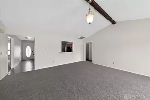 6800 Deer Bluff Dr, Dayton, OH 45424 - Photo 9