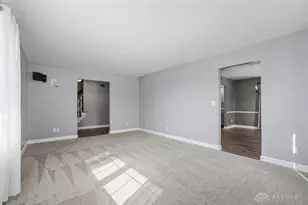 6808 St Laurent Cir, Dayton, OH 45459 - Photo 5