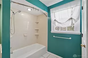 6808 St Laurent Cir, Washington Twp, OH 45459 - Photo 29