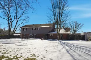 6808 St Laurent Cir, Dayton, OH 45459 - Photo 33