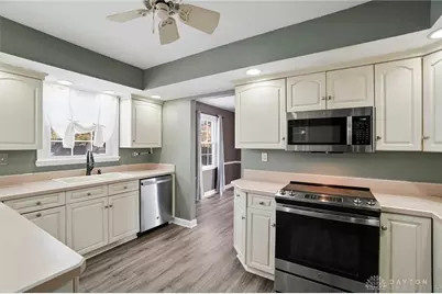 6808 Saint Laurent Circle, Dayton, OH 45459 - Photo 13