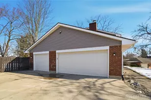 6808 St Laurent Cir, Washington Twp, OH 45459 - Photo 45