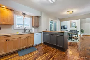 2333 Wrencroft Cir, Miami Township, OH 45459 - Photo 11