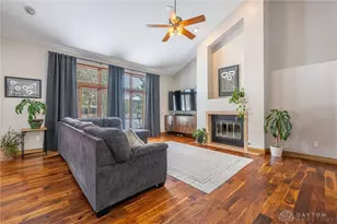 2333 Wrencroft Cir, Miami Township, OH 45459 - Photo 5