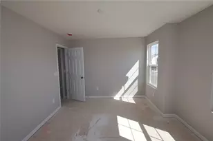 443 Crossing Ln, Miami Township, OH 45449 - Photo 13