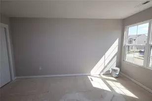 443 Crossing Ln, Miami Township, OH 45449 - Photo 9