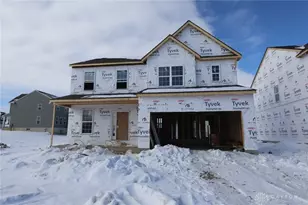 429 Crossing Ln, Miami Township, OH 45449 - Photo 3