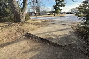 500 W Market St, Springboro, OH 45066 - Photo 5