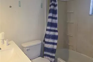 637 E Main St, Xenia, OH 45385 - Photo 7