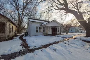 637 E Main St, Xenia, OH 45385 - Photo 1