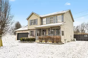 220 Auburn Meadows Ct, Carlisle, OH 45005 - Photo 3