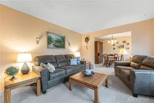 3864 Quailhollow Ct, Springfield, OH 45502 - Photo 3