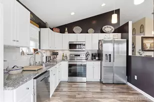 1413 Runnymeade Way, Beavercreek Twp, OH 45385 - Photo 15