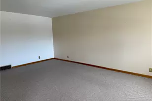 3467 Zephyr Dr, Dayton, OH 45414 - Photo 3