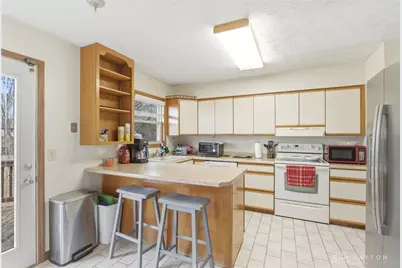 4460 Mohave Drive, Dayton, OH 45431 - Photo 9