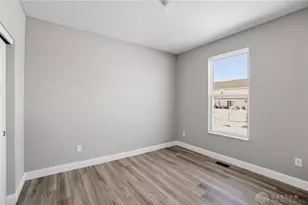 434 Hines Cir, Dayton, OH 45458 - Photo 33