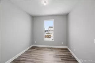 434 Hines Cir, Dayton, OH 45458 - Photo 31