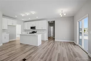 434 Hines Cir, Dayton, OH 45458 - Photo 15