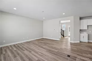 434 Hines Cir, Dayton, OH 45458 - Photo 11