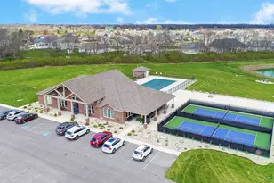 607 W Bentley Cir, Troy, OH 45373 - Photo 39