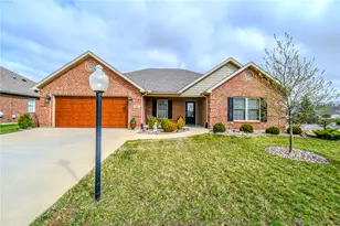 607 W Bentley Cir, Troy, OH 45373 - Photo 5