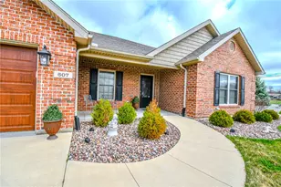 607 W Bentley Cir, Troy, OH 45373 - Photo 3