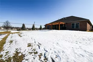 607 W Bentley Cir, Troy, OH 45373 - Photo 43