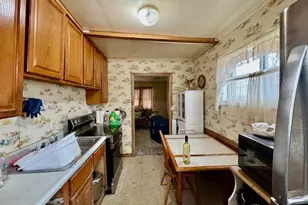 820 Ernroe Dr, Dayton, OH 45417 - Photo 13