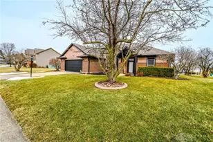 1374 Rose Lake Dr, Bellbrook, OH 45305 - Photo 5