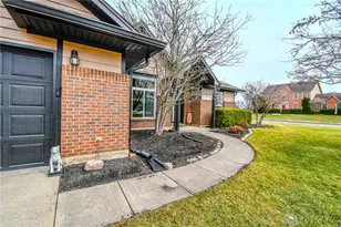 1374 Rose Lake Dr, Bellbrook, OH 45305 - Photo 7