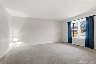 3054 Maginn Dr, Beavercreek, OH 45434 - Photo 5