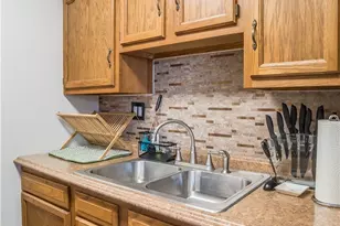 544 Adrian Ct, Brookville, OH 45309 - Photo 7