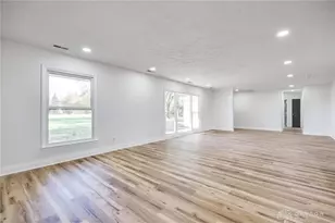 9550 Paragon Rd, Dayton, OH 45458 - Photo 17